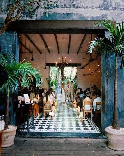 Ceremony in the hall seen from the entrance